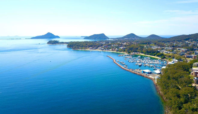 Port Stephens Dolphin Cruise