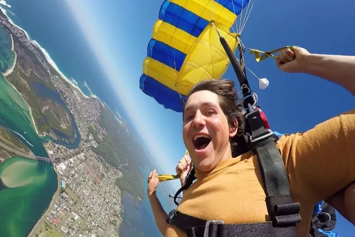 Newcastle Beach Skydive (5)