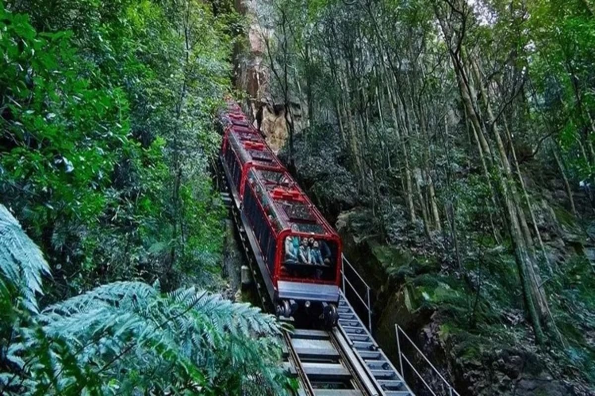 Sydney opera Blue Mountain (3)