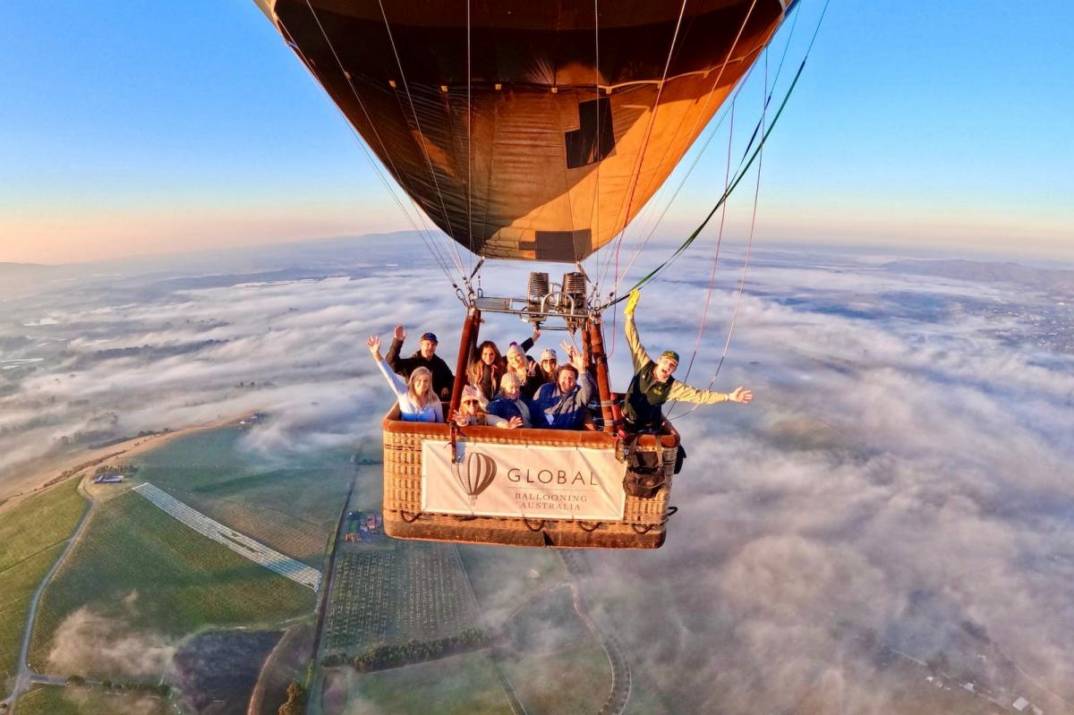 Yarra Valley Hot Air Balloon Flight(1)