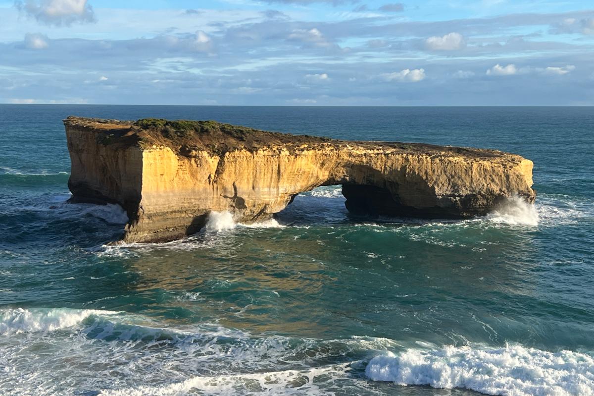 great ocean road LONDON BRIDGE