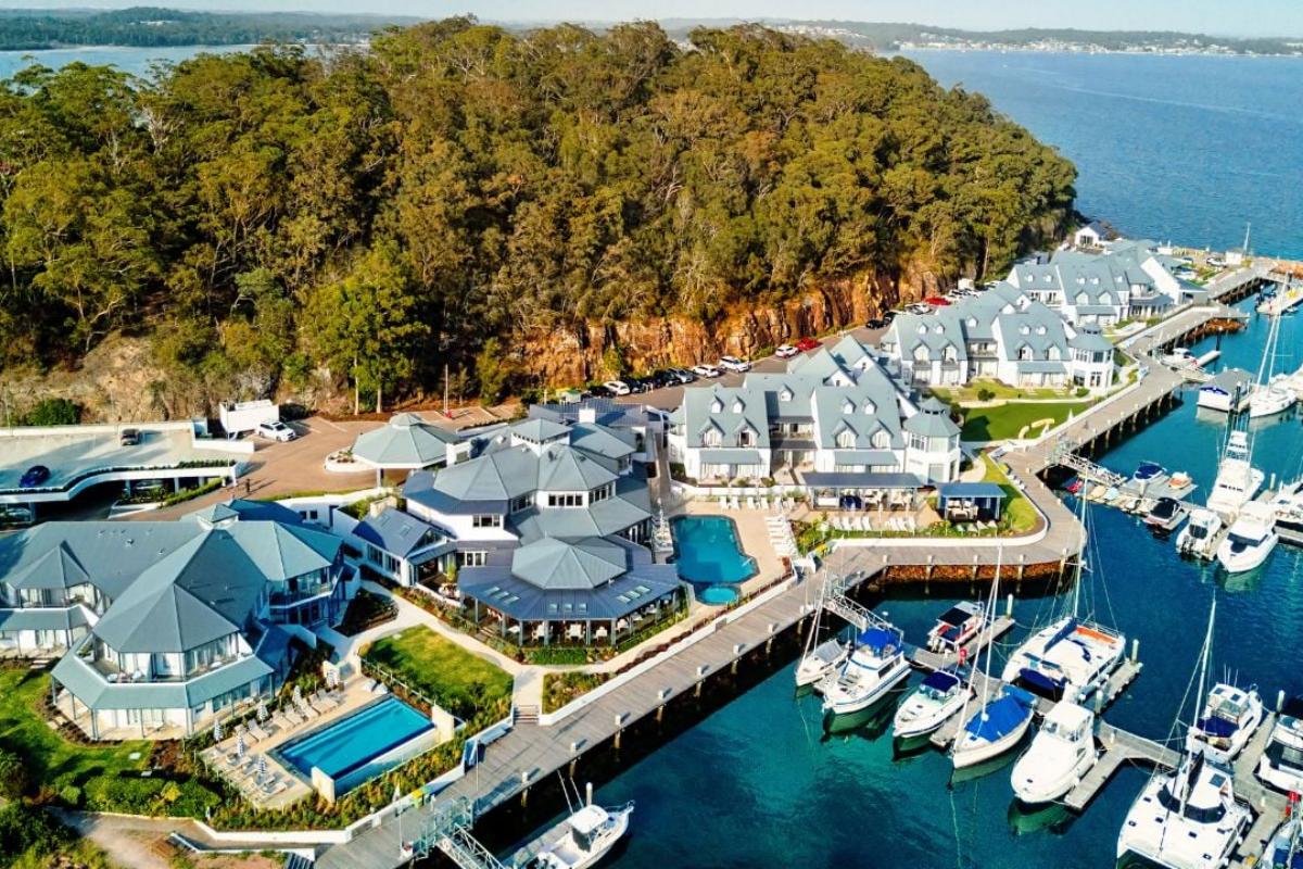 sydney Port Stephens